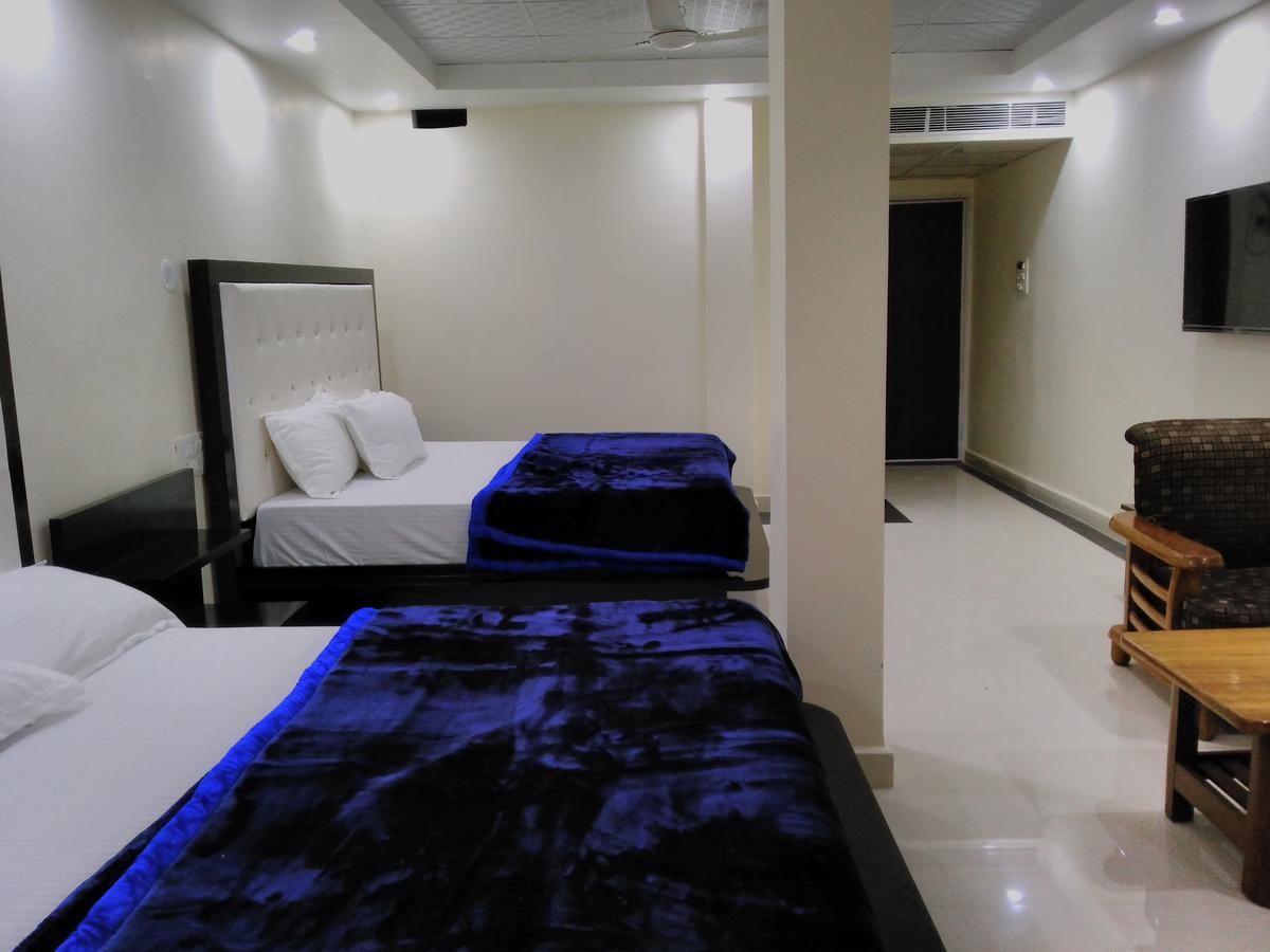 Hotel Platinum Plaza Rohtak Экстерьер фото