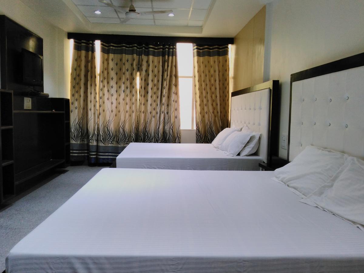 Hotel Platinum Plaza Rohtak Экстерьер фото