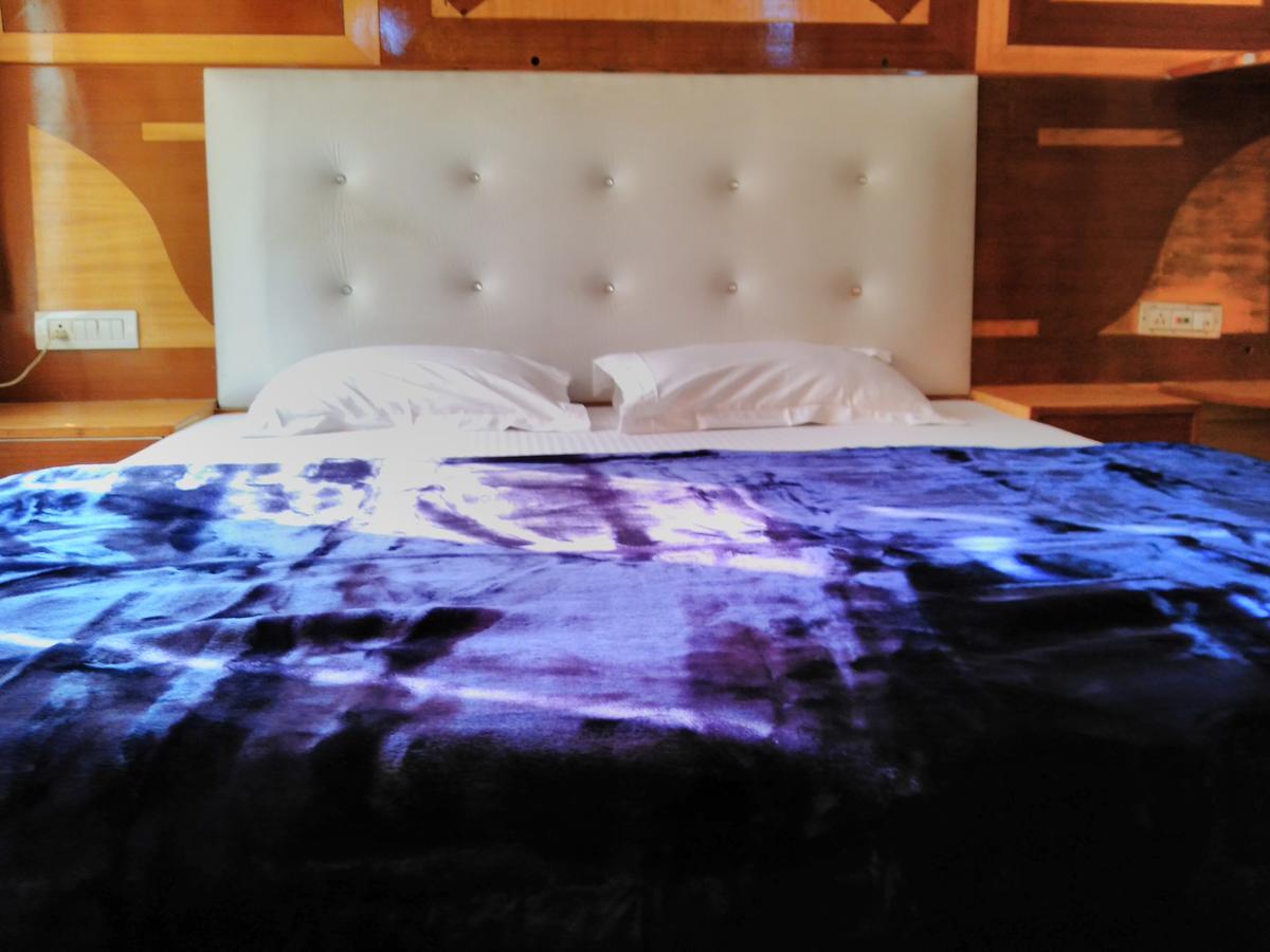 Hotel Platinum Plaza Rohtak Экстерьер фото