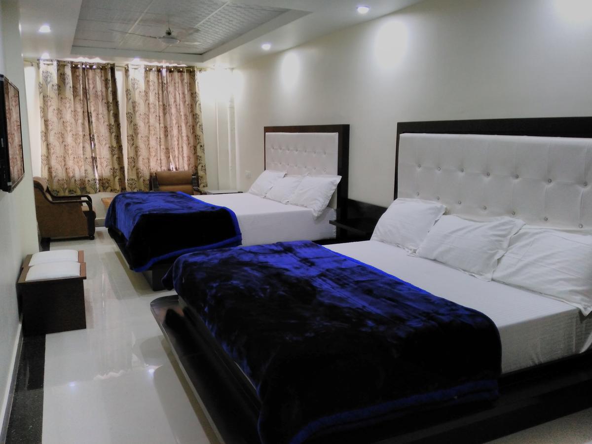 Hotel Platinum Plaza Rohtak Экстерьер фото