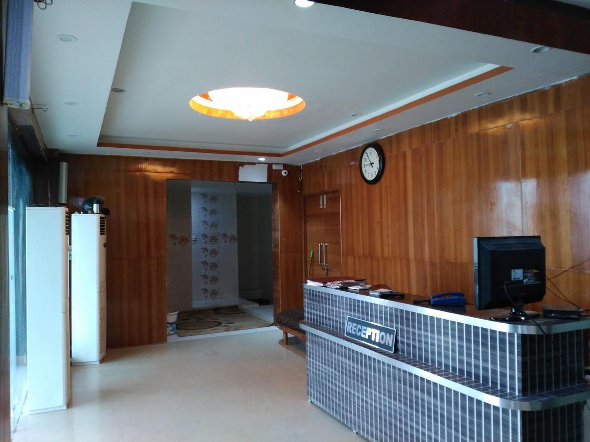 Hotel Platinum Plaza Rohtak Экстерьер фото