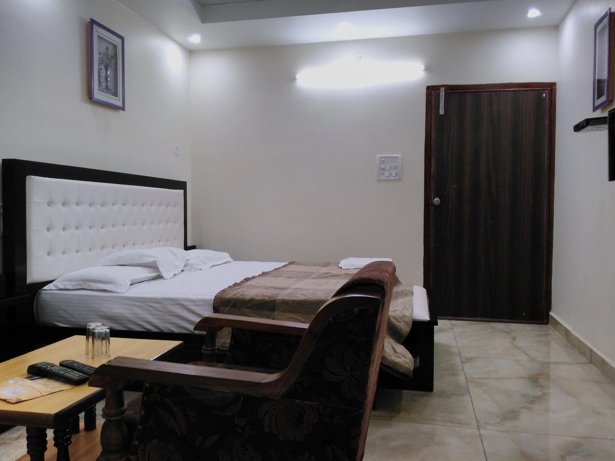 Hotel Platinum Plaza Rohtak Экстерьер фото