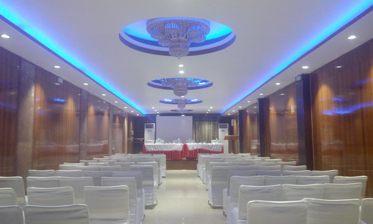 Hotel Platinum Plaza Rohtak Экстерьер фото