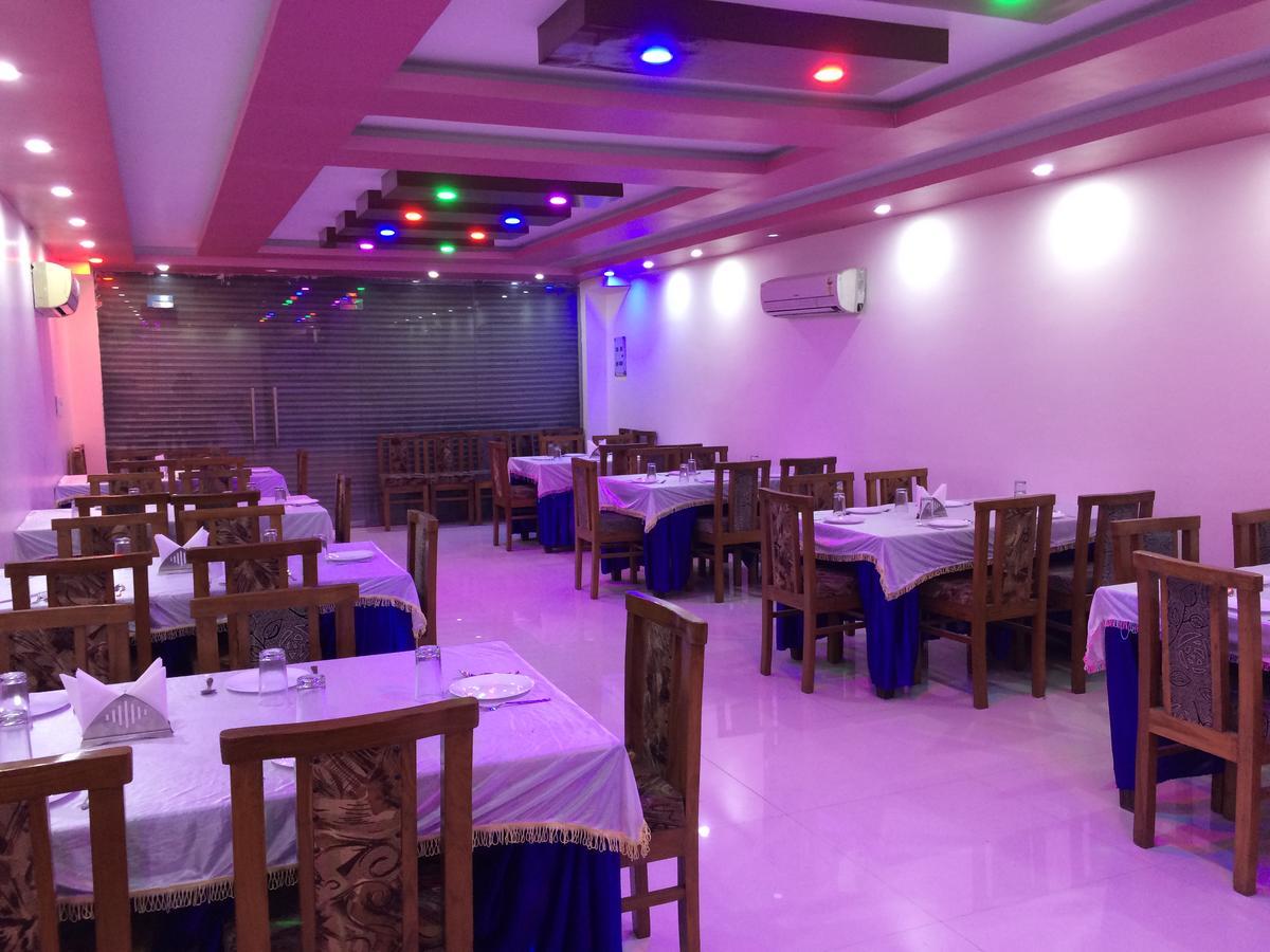 Hotel Platinum Plaza Rohtak Экстерьер фото