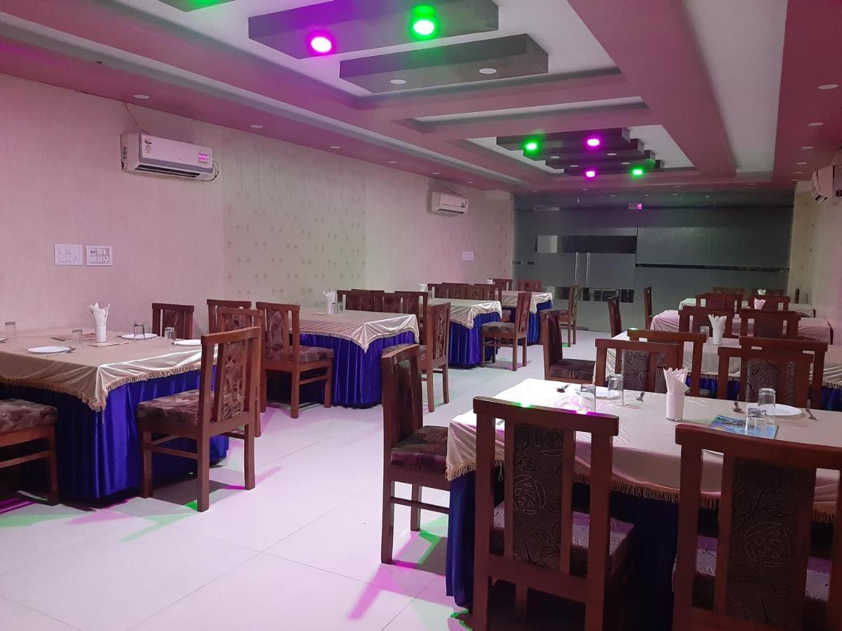 Hotel Platinum Plaza Rohtak Экстерьер фото